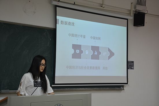 太阳成集团tyc33455cc研究生学术茶话会顺利举办